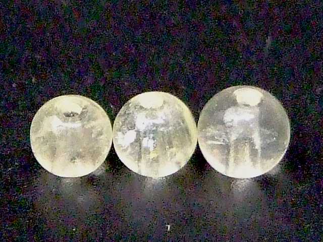 ※画像と同品質のものをお送りします。 オリジナルアクセサリー作りに是非どうぞ〜〜（m−m） 素材 天然 サイズ 約：重さg　玉径4mm〜5mm・±0.5mm　1粒売り 　※ 多少の誤差はご了承下さい。