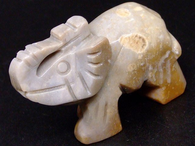 67748　　今月の半額 わけあり ジャスパー 50mm×36mm 1個売り 象 ゾウ ぞう 送料無...