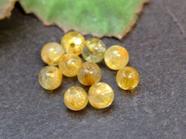 58446　　今月の半額 わけあり タイチンルチルクォーツ 針水晶 4mm～5mm 1粒売り 送料無料有 ブラジル産 天然石 パワーストーン