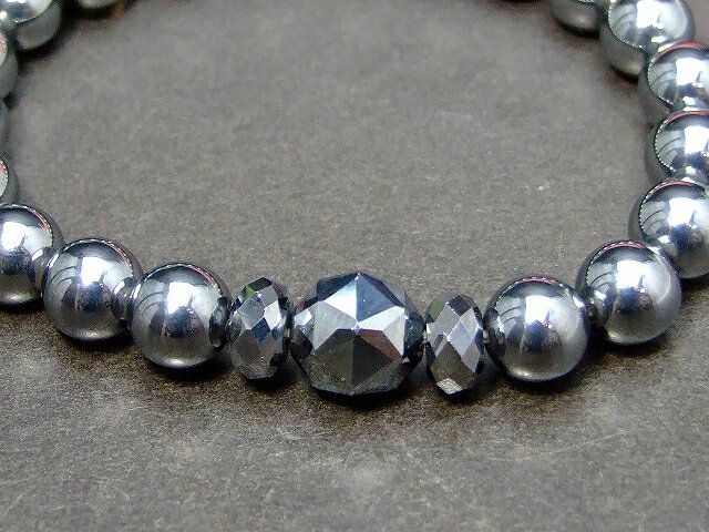 1点物 レインボー入り 水晶丸玉 76mm玉 616g 台付