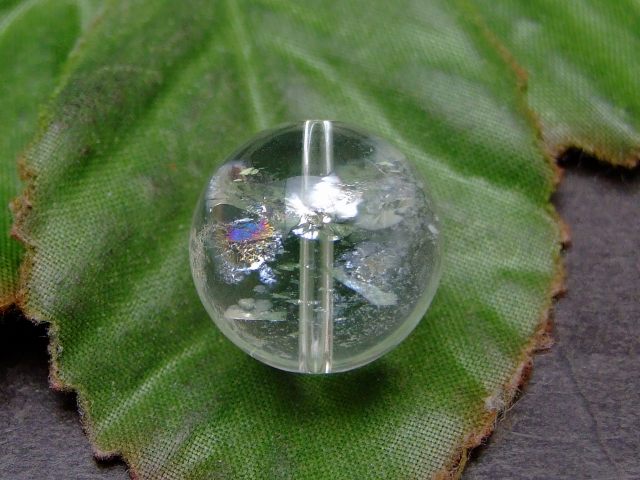 57417　　虹入り 水晶 15mm 5A 1粒売り クリスタル クォーツ 送料無料 天然石 パワーストーン