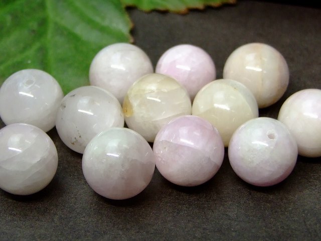 g3-883C　　今月の半額 12mm〜13mm A クンツァイト 1粒売り 鑑別済 本物保証 送料無料有 ブラジル産 天然石 パワーストーン