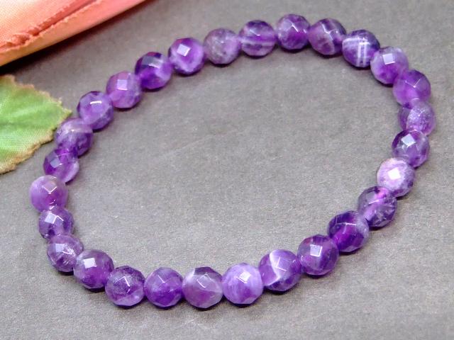 31451E　　6mm 64面カット ケープアメジスト エレスチャルアメジスト ブレスレット 内径調整可能 ポーチ付き 送料無料有 南アフリカ共和国産 天然石 パワーストーンのサムネイル