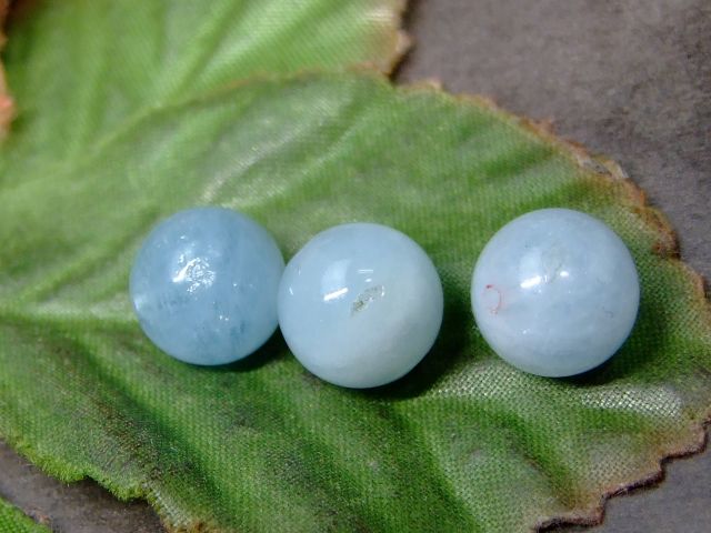g3-204Q　　今月の半額 わけあり アクアマリン 9mm 1粒売り 送料無料有 ブラジル産 天然石 パワーストーン
