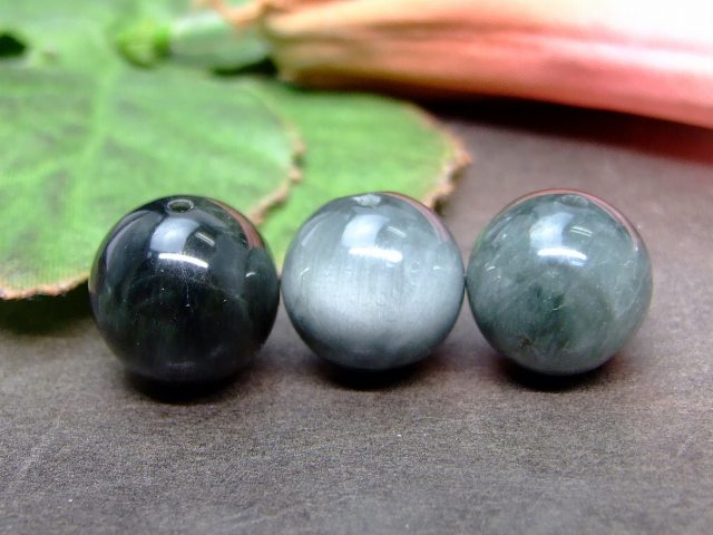 64195　　今月の半額 わけあり イーグルアイ 12mm〜13mm 1粒売り 南アフリカ共和国産 送料無料有 天然石 パワーストーン