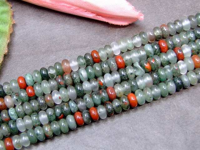 g3-3372E　　アフリカブラッドストーン 4mm×2mm ソロバン 算盤 そろばん 1連38cm 通し針、解説書、1mゴム付き 送料無料 天然石 パワーストーン