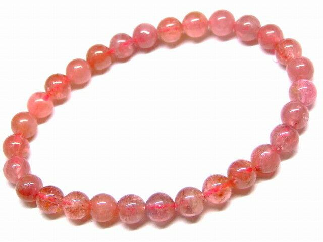 ※画像のものをお送りします。 オリジナルアクセサリー作りに是非どうぞ〜〜（m−m） ポーチに入れた状態で発送いたしますので、そのままプレゼントとしてご利用頂けます。 素材 天然 サイズ 約：重さ10g　玉径6mm・±0.5mm　内径16cm(ゴムは伸縮可) 　※ 多少の誤差はご了承下さい。有害な電磁波を防ぎ、マイナスイオンを発生させる石 日本名『電気石』。 マイナスイオンには、水や空気を浄化し、心身のストレスやイライラをやわらげてくれる効果があるといわれます。 心身を浄化し、精神との調和をはかり、安定させ、ストレスから持ち主を守ってくれます。 ネイティブアメリカンは大自然の強力なエネルギーをもたらす石として崇め、大切な儀式の際には『聖なるひらめきを与える石』として用いたと伝えられています。