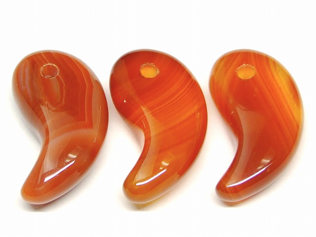 66448G　　勾玉 縞瑪瑙 A 31×17mm 1個売り メノウ アゲート 送料無料 天然石 パワーストーン