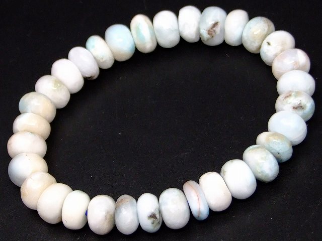 ※画像のものをお送りします。 オリジナルアクセサリー作りに是非どうぞ〜〜（m−m） ポーチに入れた状態で発送いたしますので、そのままプレゼントとしてご利用頂けます。 ※新品ですが、へこみ・傷など見られる為、わけあり商品として格安にご提供して...