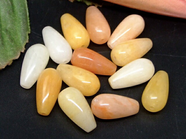 g3-3386N　　黄ヒスイ 5mm×9mm×16mm 1粒売り しずく型 黄翡翠 送料無料有 天然石 パワーストーン