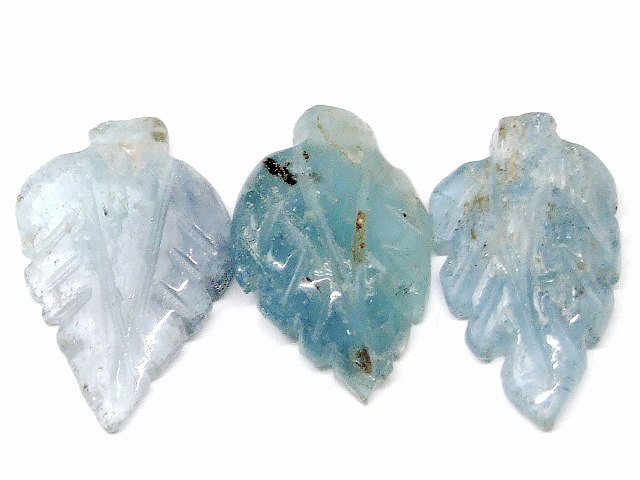 68300　　今月の半額 わけあり 16mm〜23mm アクアマリン 葉っぱ リーフ 1粒売り 藍玉 送料無料有 天然石 パワーストーン