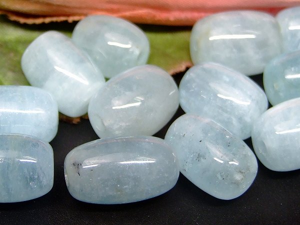 b3-7125A　　アクアマリン 16mm〜12mm×10mm 1個売り 樽 たる型 藍玉 送料無料有 ブラジル産 天然石 パワーストーン
