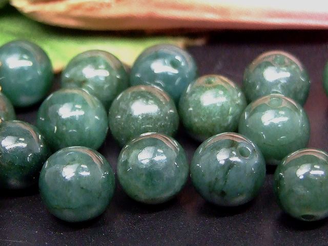 g3-17R　　ミャンマー翡翠 ヒスイ 8mm 1粒売り 鑑別済 本物保証 送料無料有 ミャンマー産 天然石 パワーストーン