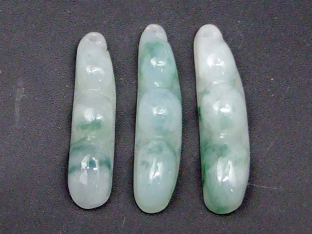 g3-3500H　　ミャンマー翡翠 ペンダントトップ 26mm×6mm 1個売り 福豆 ヒスイ ジェイド ジェード ミャンマー産 送料無料 天然石 パワーストーン