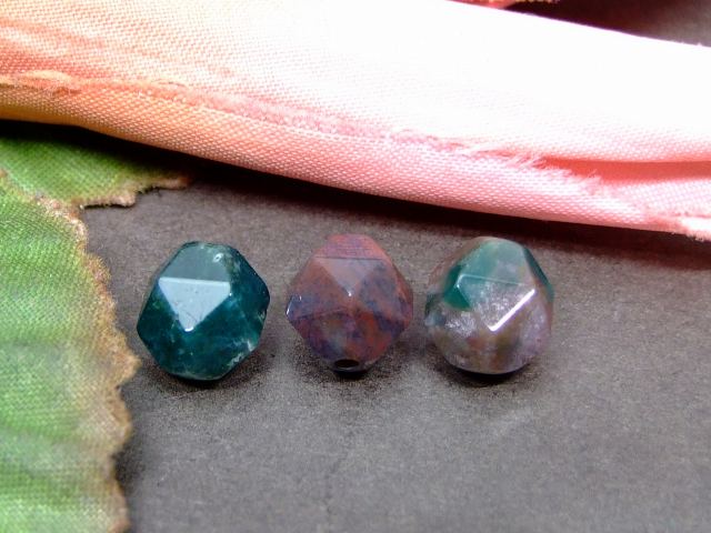 ※画像と同品質のものをお送りします。 オリジナルアクセサリー作りに是非どうぞ〜〜（m−m） 素材 天然 サイズ 約：重さg　玉径8mm・±0.5mm　1粒売り 　※ 多少の誤差はご了承下さい。