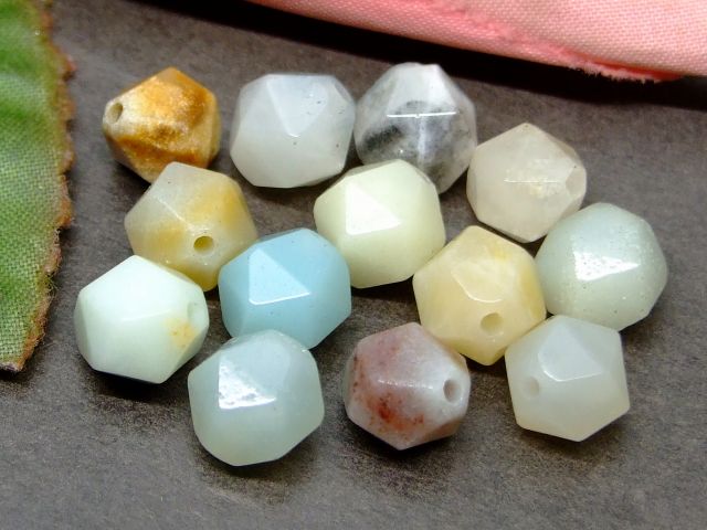 水晶 ラフポイント （アフガニスタン産）　　※ 天然石 天然石ビーズ パワーストーン 1粒売り バラ売り 1玉販売 【クーポン対象】【39ショップ】