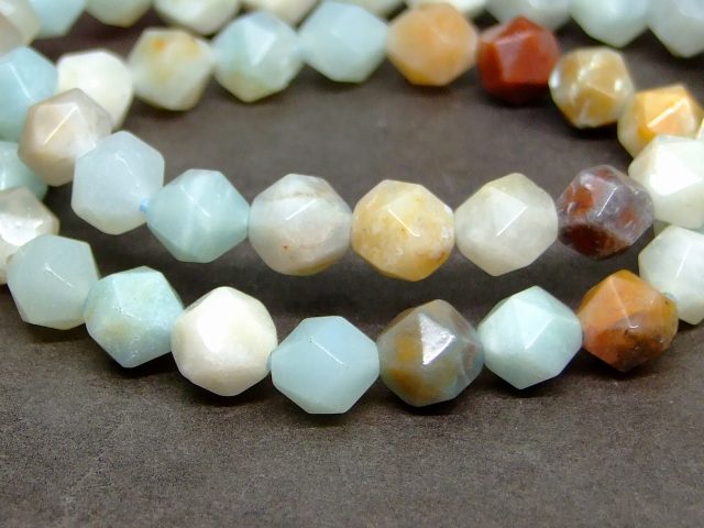 g3-665K　　ミックスアマゾナイト 天河石 8mm スターカット ブレスレット 内径調節可 送料無料 天然石 パワーストーン