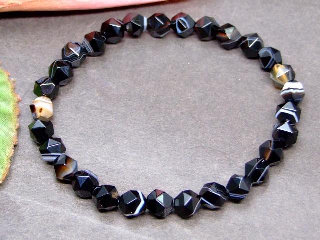 g3-460N　　縞オニキス 6mm スターカット ブレスレット 内径調節可 送料無料 天然石 パワーストーン