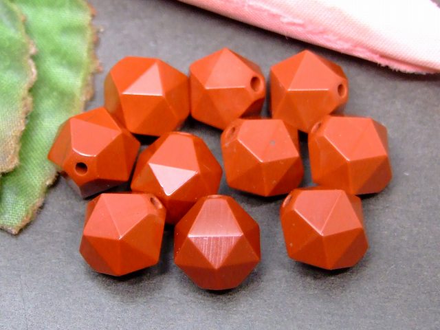 g3-1098R　　レッドジャスパー 10mm スターカット 1粒売り 送料無料有 インド産 天然石 パワーストーン