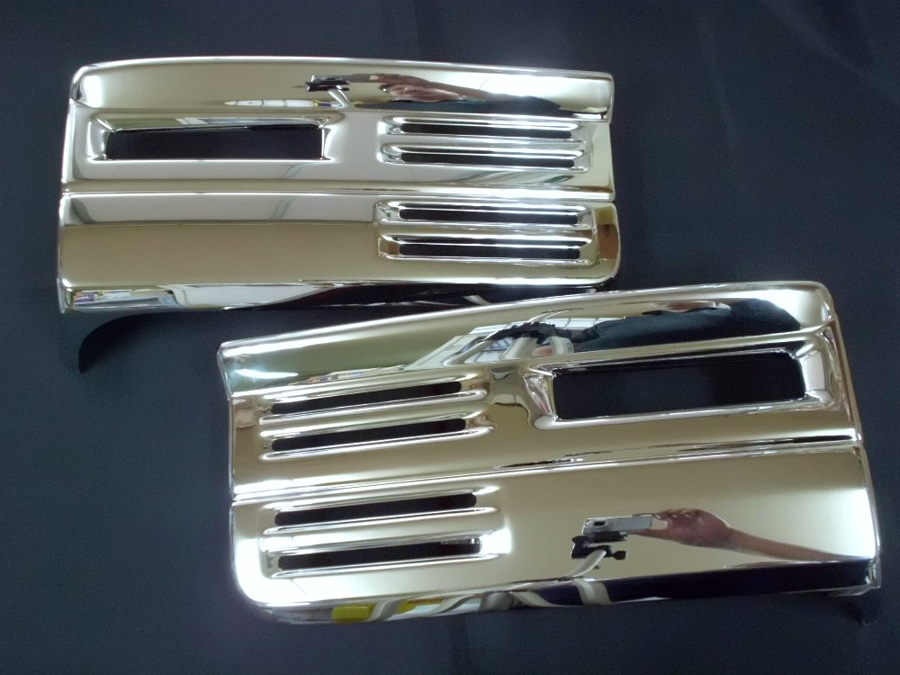 07スーパーグレート用メッキステップロアーカバー（スカート有り）