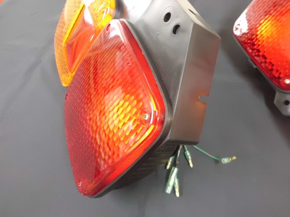 日野型吊り下げテール左右セット