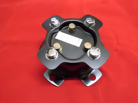 ホイルスピンナー取付ブラケット3つ穴→4つ穴変換用