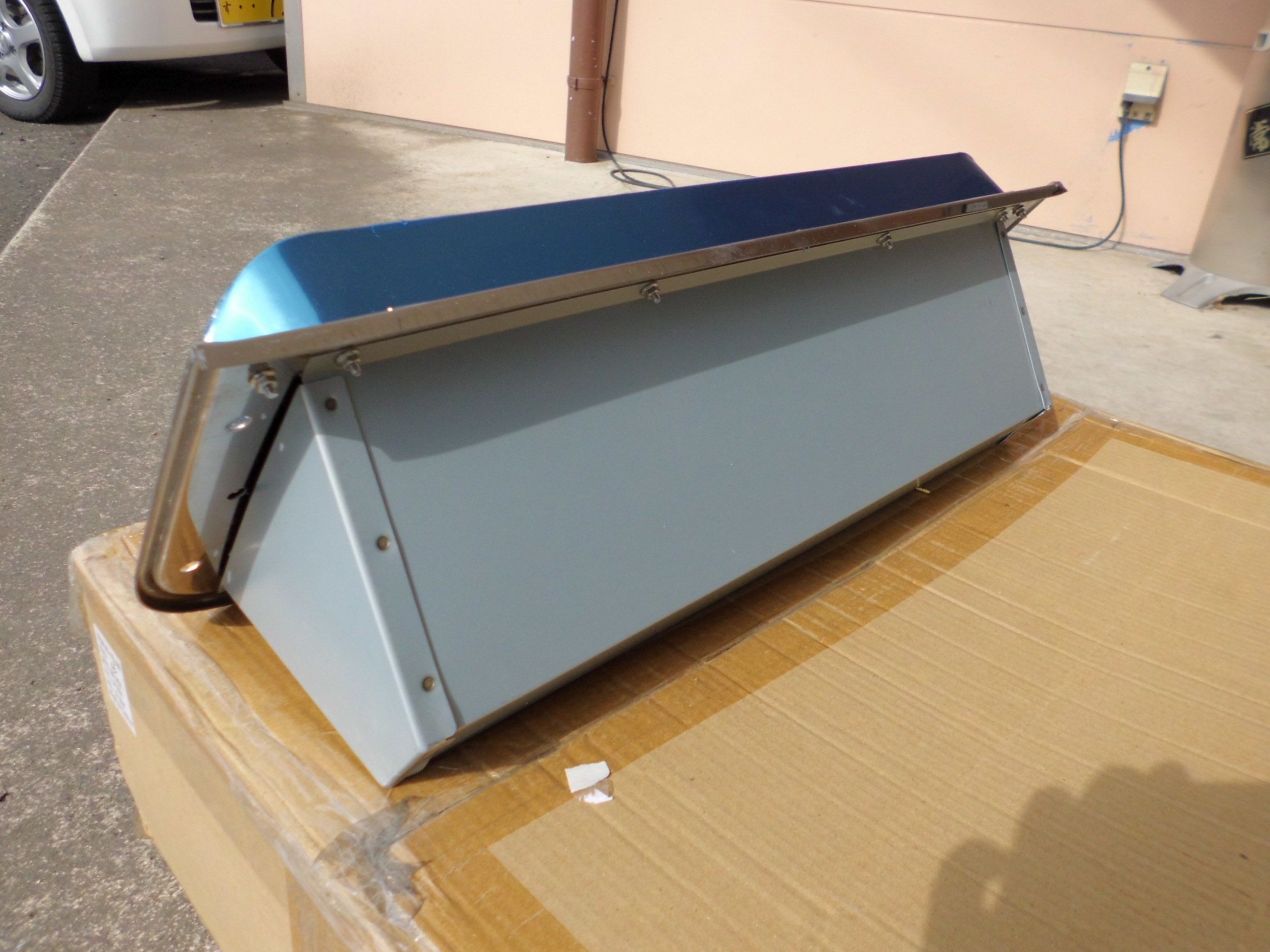 JB（日本ボデーパーツ工業）丸型3連スカイラインテール用裏カバー