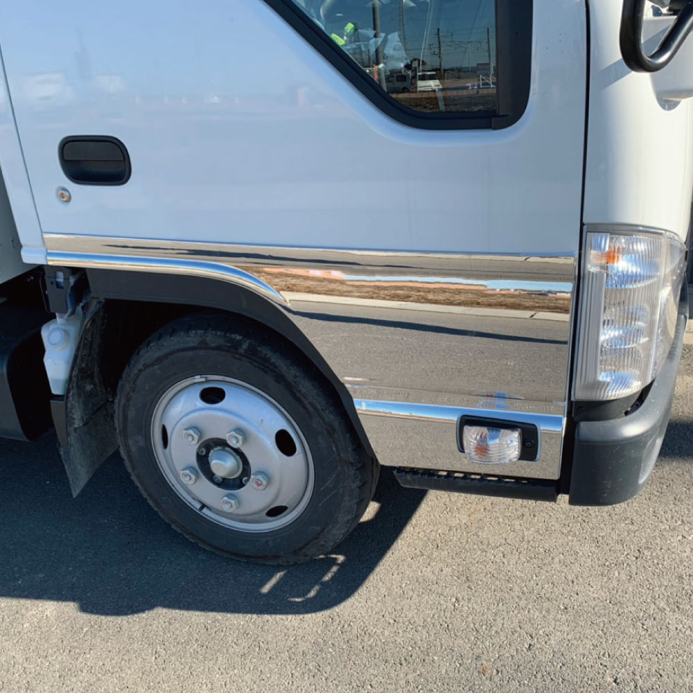 07エルフローキャブ用　ドアアンダーガーニッシュ　572290 2