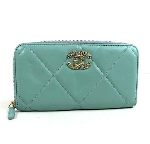 シャネル ラウンドファスナー長財布 マトラッセ ラムスキン 水色 CHANEL 美品 r097 【中古】 シャネル ラウンドファスナー長財布 マトラッセ ラムスキン 水色 CHANEL 美品 r097 【中古】