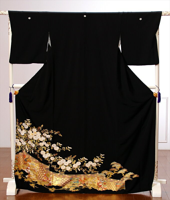 【レンタル】 留袖レンタル 留袖 レンタル 黒留袖 着物 黒留袖レンタル フルセット レンタル留袖 着物レンタル 結婚式 貸衣装 菊 幔幕 150cm～170cm位まで 足袋プレゼント 往復送料無料 8AA78
