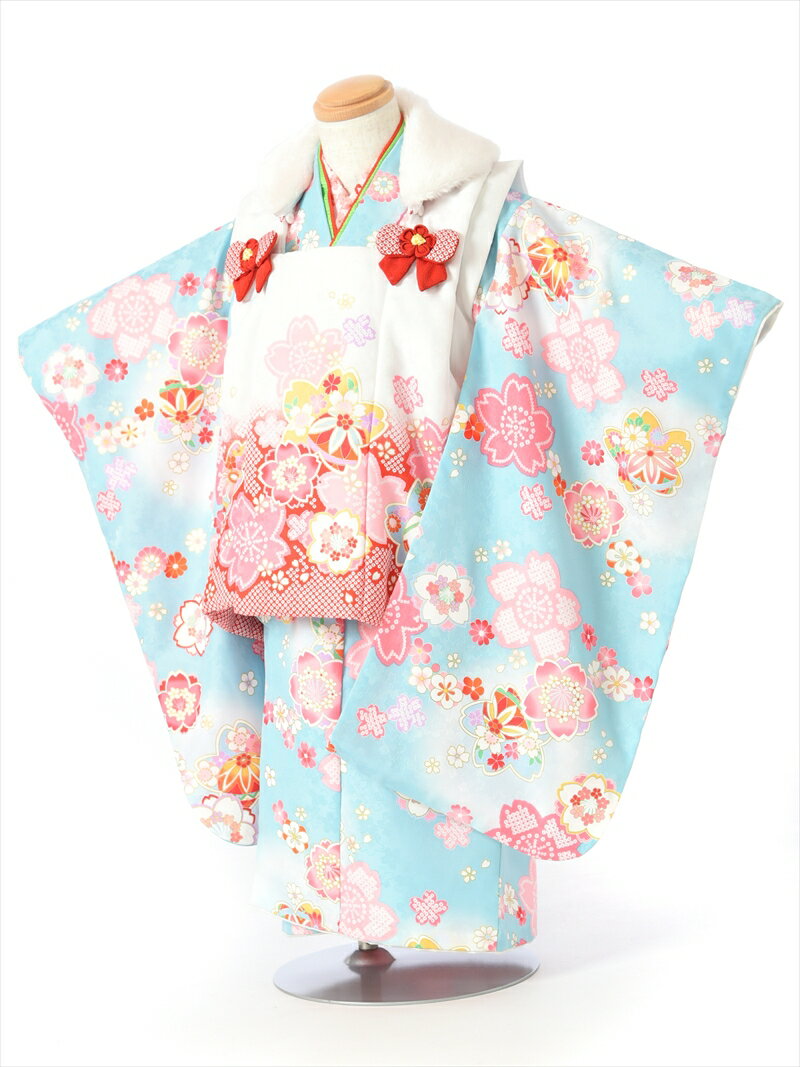 七五三レンタルについて［七五三レンタル］ ■素材：ポリエステル100％ ■身丈：76cm　肩裄：42cm　袖丈：57cm 3歳の標準サイズに調整済みです。 身長90cm〜100cm位 ※簡単なサイズ調整（腰紐にて）が必要な場合があります。【セット内容】 着物、被布コート、襦袢、草履、足袋、巾着、腰紐、髪飾り ※巾着・草履・髪飾りはそれぞれの商品によって変わります。 【レンタル期間】 レンタル期間は3泊4日となります。 基本ご利用日2日前にお届けになります。 ご利用日の翌日までにご返却の発送をお願い致します七五三レンタル 女児被布セットAP3104※ご覧のモニターや環境の違いにより実物と若干色目が異なる場合がございます■素材：ポリエステル100％ ■身丈：76cm　肩裄：42cm　袖丈：57cm 3歳の標準サイズに調整済みです。 身長90cm〜100cm位※簡単なサイズ調整（腰紐にて）が必要な場合があります。買い物かご下方にあるご予約状況をご確認ください【期間】レンタル期間は最大3泊4日（2日前到着の場合）となります。。ご利用日2日前にお届けになります。ご利用日の翌日までに返却発送して下さい。【レンタルセット内容】 着物・被布コート・襦袢・草履足袋・巾着・腰紐2本・髪飾り※セット画像はイメージです。色や柄はお着物により異なります。※レンタル期間は最大3泊4日（2日前到着の場合）となります。。基本ご利用日の2日前にお届けになります。ご利用日の翌日夕方頃までに返却発送して下さい。