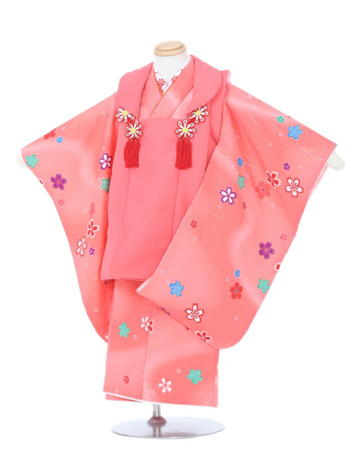 七五三レンタルについて［七五三レンタル］ ■素材：ポリエステル100％ ■身丈：76cm　肩裄：41cm　袖丈：55cm 3歳の標準サイズに調整済みです。 身長90cm〜100cm位 ※簡単なサイズ調整（腰紐にて）が必要な場合があります。【セット内容】 着物、被布コート、襦袢、草履、足袋、巾着、腰紐、髪飾り ※巾着・草履・髪飾りはそれぞれの商品によって変わります。 【レンタル期間】 レンタル期間は3泊4日となります。 基本ご利用日2日前にお届けになります。