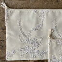 《クーポンで10%OFF★7/20まで》 レース ポーチ ホワイトポーチ レース布 レース生地 22×30cm レース刺繍 薔薇刺繍 A2 フラットポーチ 花刺...