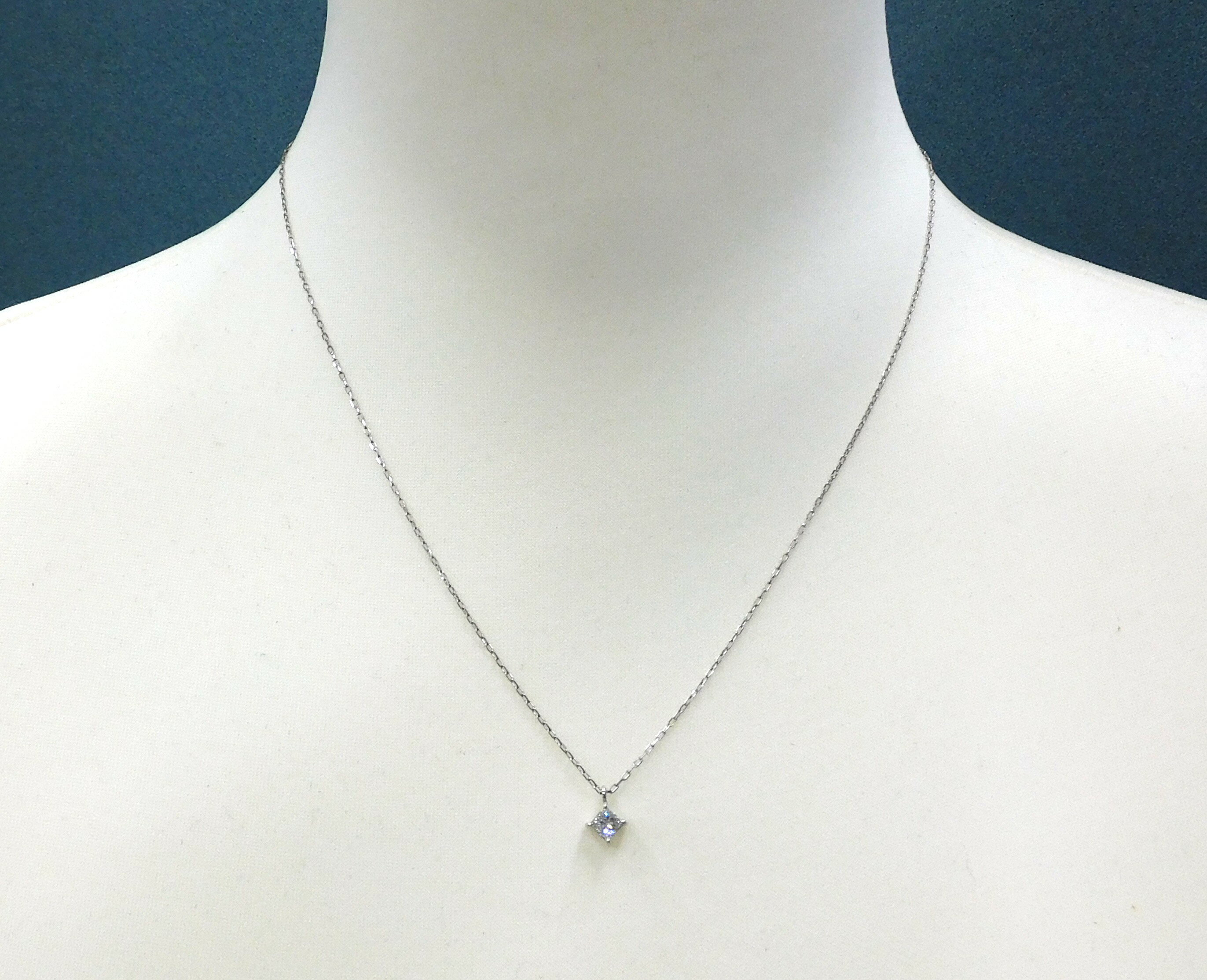 By Color - 新品未使用　スクエアモチーフ　PT900　0.303ct 2.4g プラチナネックレス　ダイヤモンド【送料無料】