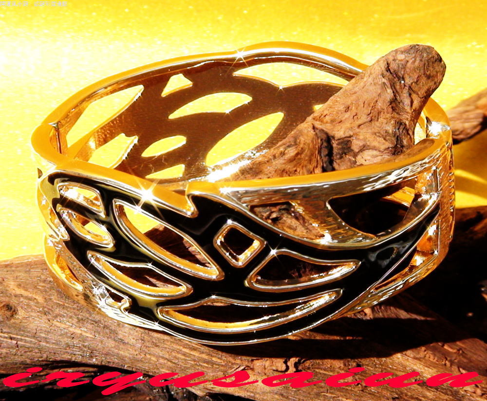 素敵レディースブレスレット バングルブレスレット ブランド ブレスレット ペアbracelet 新品 威龍彩雲