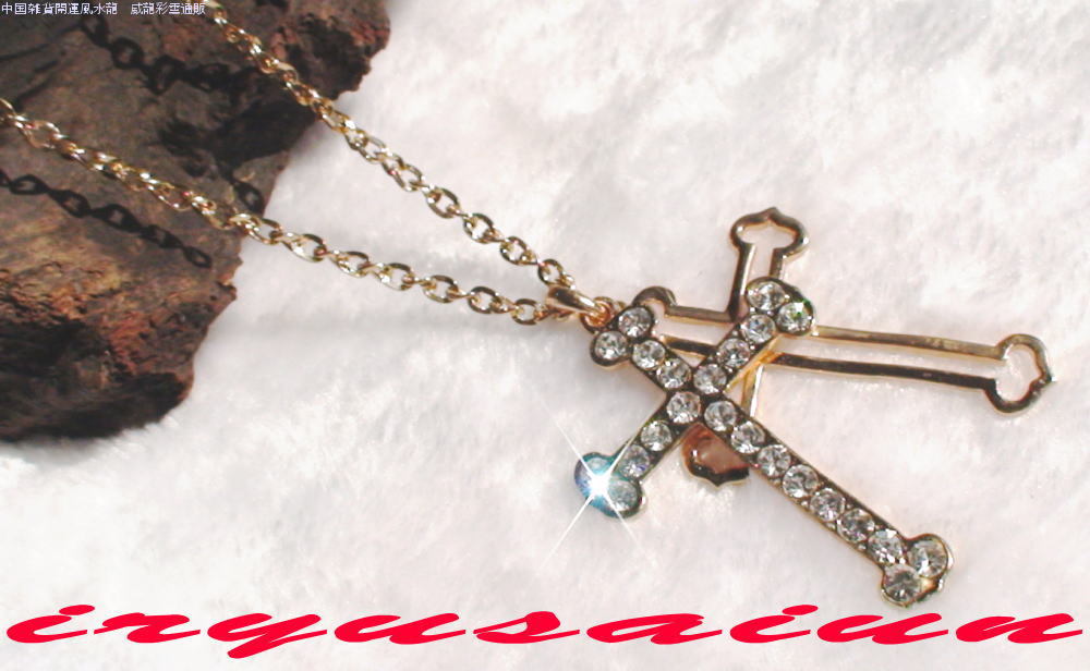 クロス 十字架ペンダントトップ ネックレスレディースネックレスメンズネックレス男女兼用チョーカーcross necklace新品 威龍彩雲