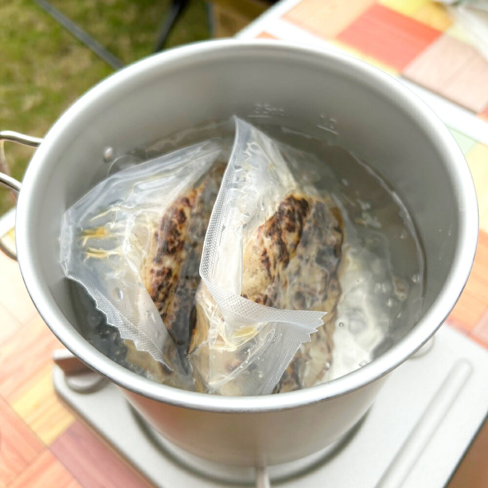 ハンバーグ 冷凍 焼目付 湯煎調理【120g真空冷凍×5個入り】冷凍ハンバーグ 豚肉100% 贈答品 高級グルメ 国産 お取り寄せ グルメ 贈り物 贈答用 入学 就職 お祝い 内祝い 父の日 ギフト プレゼント 送料無料 auc-ishii-10000062 猪肉・ジビエの石井精肉店 サンプル画像3