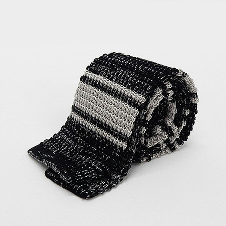 ニットタイ　ネクタイ　剣先6cm　シルク100％　黒×銀　ボーダー　霜降り　ntt111