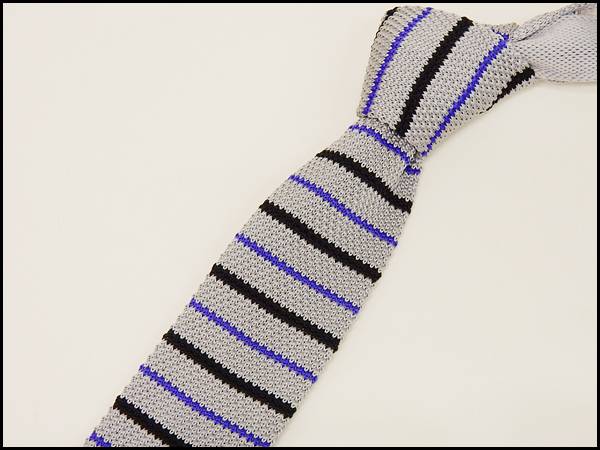 ニットタイ スリム ネクタイ 洗濯機OK 剣先6cm 薄グレー地×黒×紫 ボーダー ポリエステル100％ ナロータイ
