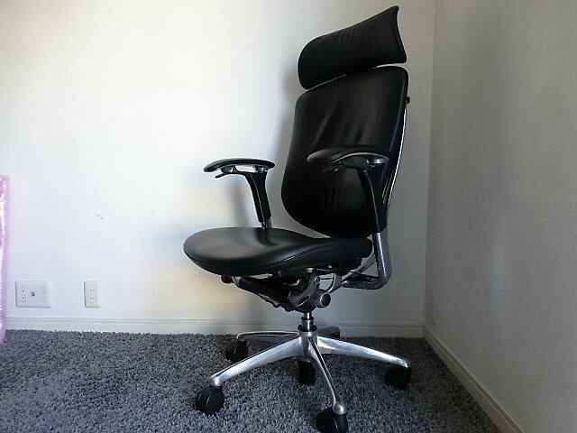 オカムラ コンテッサ ヘッドレスト付　革張り★腰にランバーサポートつき★値下げ【中古】