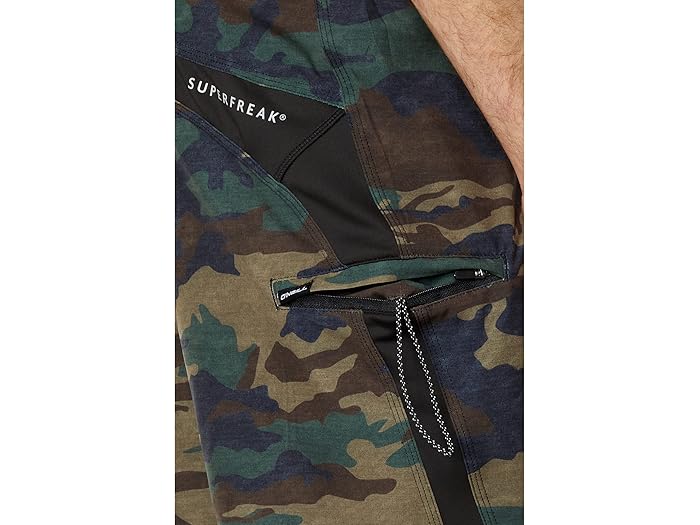 (取寄) オニール スーパーフリーク 20 ボードショーツ O'Neill Superfreak 20" Boardshorts Camo Print