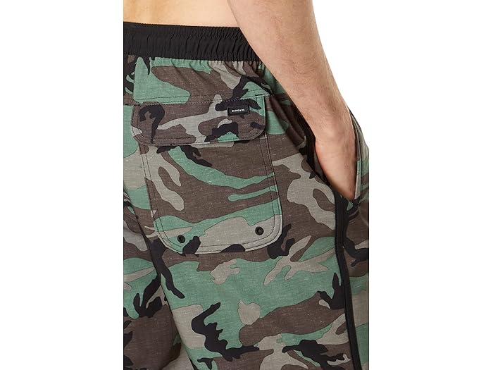 (取寄) リップ カール コア 18 ボレー Rip Curl Core 18" Volley Camo