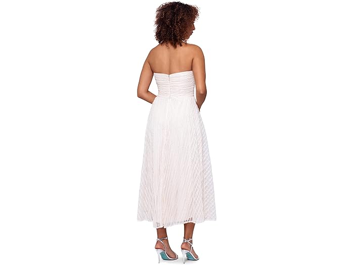(取寄) ベッツィアンドアダム ロング ストラップレス エンブロイダー メッシュ ミディ ドレス Betsy & Adam Long Strapless Embroidered Mesh Midi Dress Cream