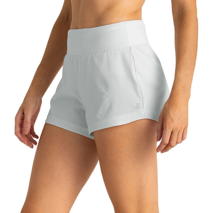 ■商品詳細■ブランドFree Flyフリーフライ■商品名Bamboo-Lined Active Breeze 3in Short - Women'sバンブー-ラインド アクティブ ブリーズ 3インチ ショート - ウィメンズ■商品状態新品未使用・並行輸入品■色Sky Gray■責任あるコレクションリサイクル/再利用■フィット通常■長さ短い■股下7.62cm■UPF 評価50+■アクティビティランニング＆トレーニング,ヨガ■備考(取寄) フリーフライ レディース バンブー-ラインド アクティブ ブリーズ 3インチ ショート - ウィメンズ Free Fly women Bamboo-Lined Active Breeze 3in Short - Women's Sky GrayFree Fly レディース パンツ フィットネス トレーニング スポーツ ブランド 女性 カジュアル 大きいサイズ ビックサイズbc-FFY004U