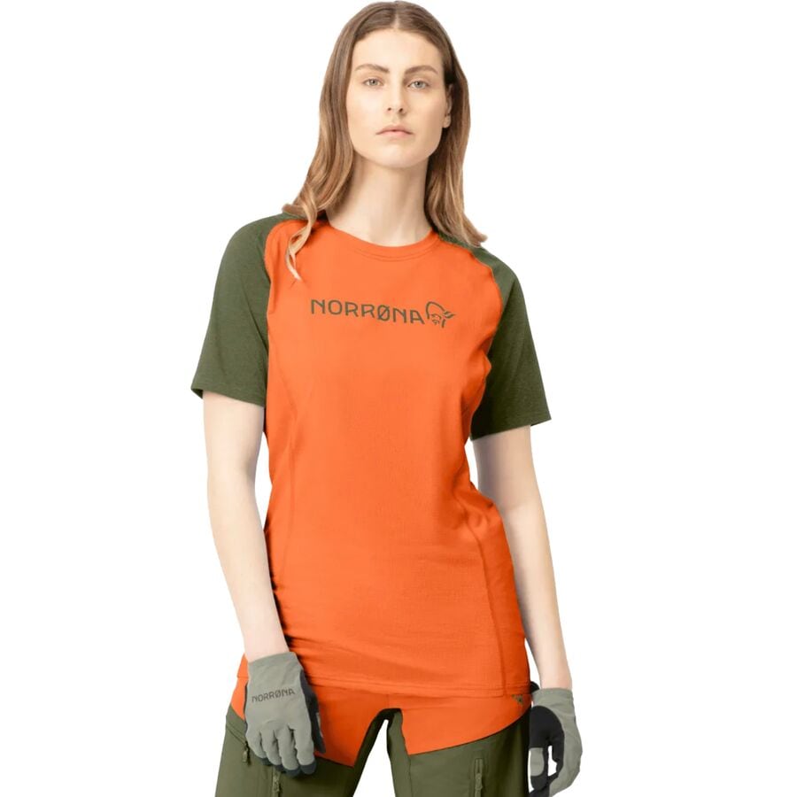 () m[i fB[X tBI[ CRCU[ CgEFCg T-Vc - EBY Norrona women Fjora Equaliser Lightweight T-Shirt - Women's Orange Alert