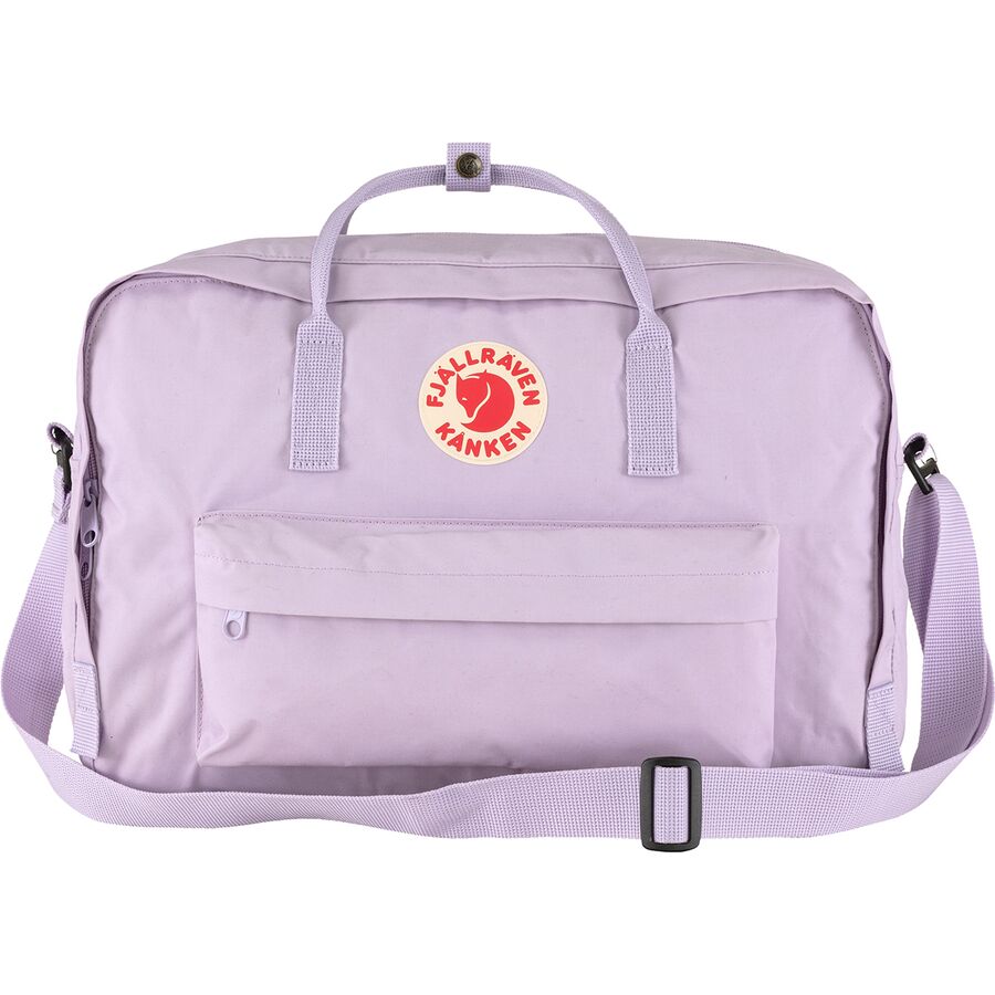 ■商品詳細■ブランドFjallravenフェールラーベン■商品名Kanken Weekender Bagウィークエンダー バッグ■商品状態新品未使用・並行輸入品■色Pastel Lavender■素材【表生地】ビニロン（ビニール100％）、【裏地】70Dナイロン100％、PUラミネート■音量30L (1830立方インチ)■キャリーオンyes■ショルダーストラップ調整可能■ポケット[外側] ジッパー付きフロント コンパートメント 1 つ (内側にジッパー付き 2 つ)、ジッパー付きフロント 1 つ (キー クリップ付き)、[内部] パッド入りラップトップ スリーブ 1 つ (17 インチ)■パッド入りラップトップ用スリーブ■閉鎖ジッパー■寸法29.97 x 43.94 x 20.06cm■表示重量0.65kg■アクティビティカジュアル、トラベル■備考(取寄) フェールラーベン ウィークエンダー バッグ Fjallraven Kanken Weekender Bag Pastel LavenderFjallraven ダッフルバッグ ボストンバッグ 鞄 登山 アウトドア ブランド カジュアル ストリート 旅行 スポーツbc-FJRZ0UL