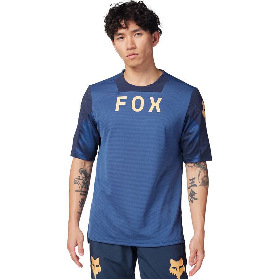 ■商品詳細■ブランドFox Racingフォックスレーシング■商品名Defend Short-Sleeve Jersey - Men'sディフェンド ショートスリーブ ジャージ - メンズ■商品状態新品未使用・並行輸入品■色Indigo Taunt■フィット通常■ポケットノン■季節春,夏■アクティビティ自転車■備考(取寄) フォックスレーシング メンズ ディフェンド ショートスリーブ ジャージ - メンズ Fox Racing men Defend Short-Sleeve Jersey - Men's Indigo TauntFox Racing メンズ シャツ トップス ウェア 自転車 サイクリング 男性 ブランド 大きいサイズ ビックサイズbc-FXRZ57D