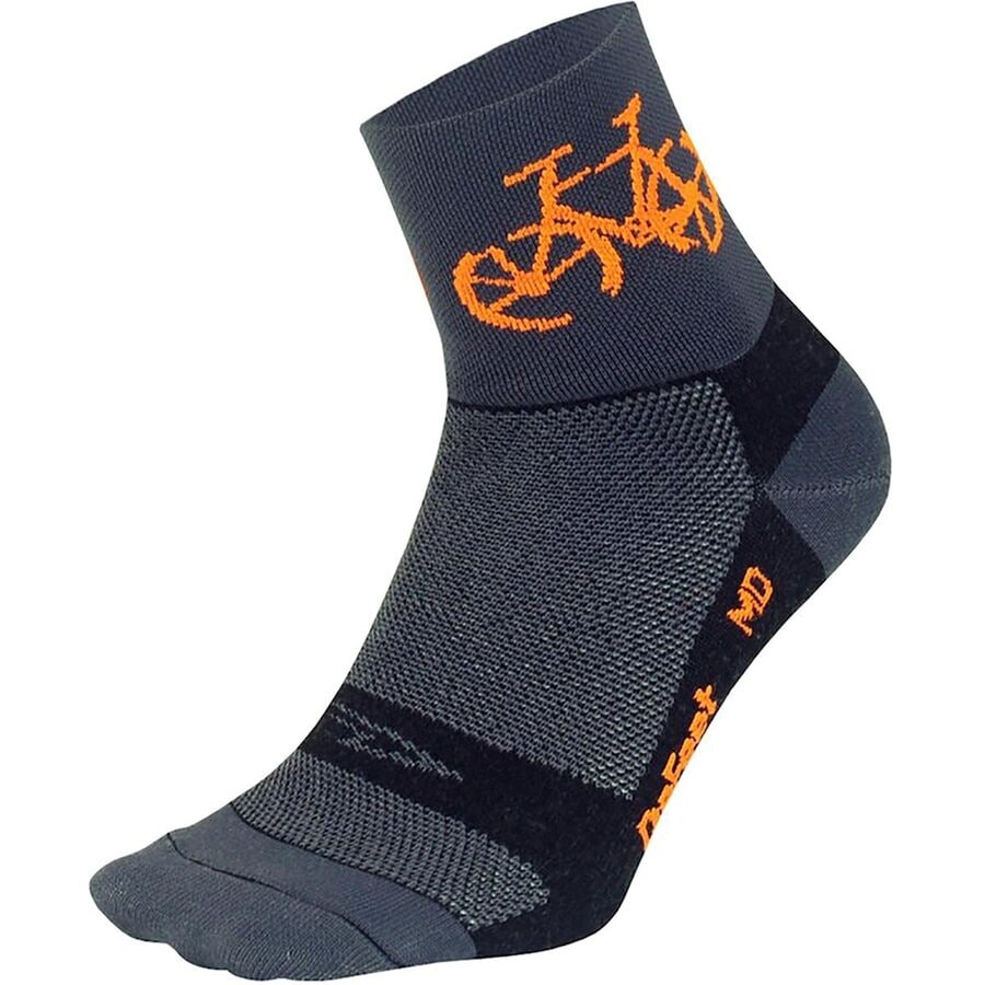 ■商品詳細■ブランドDeFeetデフィート■商品名Aireator 3in Sockエアイーター 3インチ ソック■商品状態新品未使用・並行輸入品■色Townee/Graphite/Black/Hi-Vis Orange■責任あるコレクションリサイクル/再利用■素材60% ナイロン、39% リサイクル ポリエステル、1% ライクラ■高さ7.62cm■Weight軽量■アクティビティクロスカントリー、シクロクロス、ロードサイクリング■備考(取寄) デフィート エアイーター 3インチ ソック DeFeet Aireator 3in Sock Townee/Graphite/Black/Hi-Vis OrangeDeFeet メンズ ソックス 靴下 レッグウェア 自転車 サイクリング ブランド 男性 カジュアル ファッション 大きいサイズ ビックサイズbc-DFTB009