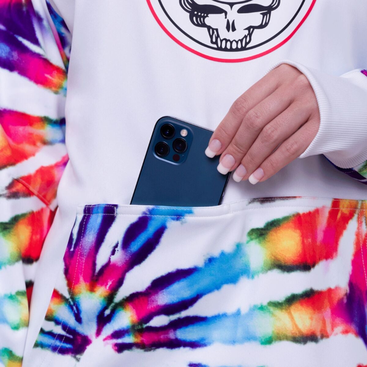 (取寄) シックスエイトシックス レディース ボンデッド フリース プルオーバー パーカー - ウィメンズ 686 women Bonded Fleece Pullover Hoodie - Women's Grateful Dead White Tie Dye 2