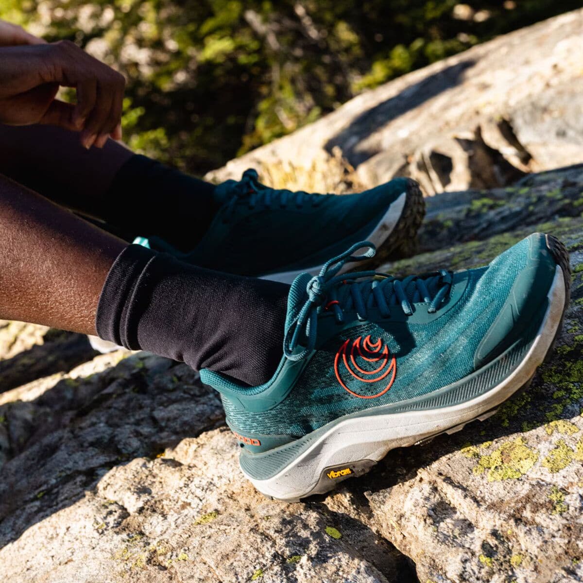 (取寄) トポ アスレチック メンズ ウルトラベンチャー 4 トレイル ランニング シューズ - メンズ Topo Athletic men Ultraventure 4 Trail Running Shoe - Men's Dark Teal/Orange